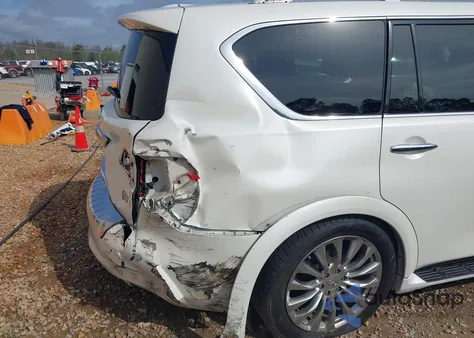 2016 Infiniti Qx80 z USA, uszkodzony, nr VIN JN8AZ2NF0G9610218